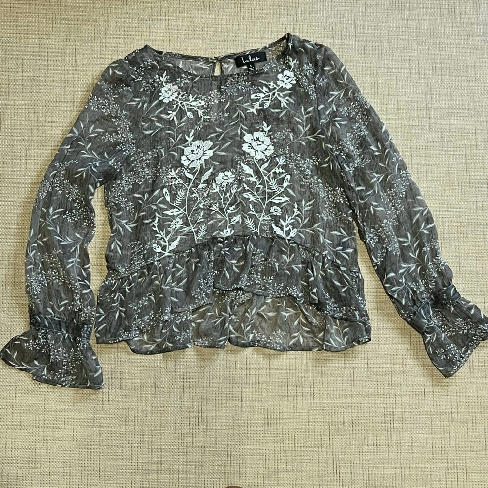 Lulu's Gray Floral Women's Top